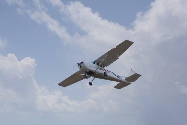 A cessna plane flying and not in danger of stalling